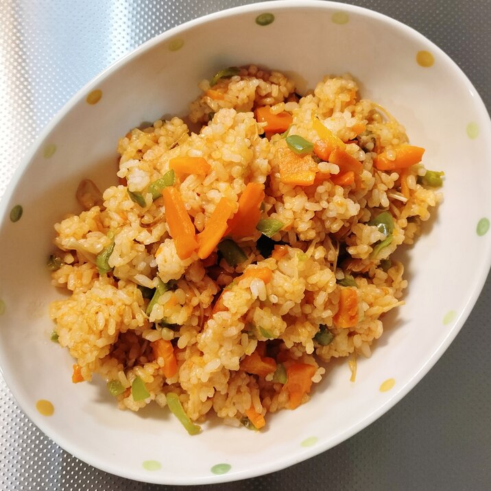【みんな大好き!】3色野菜のケチャップライス